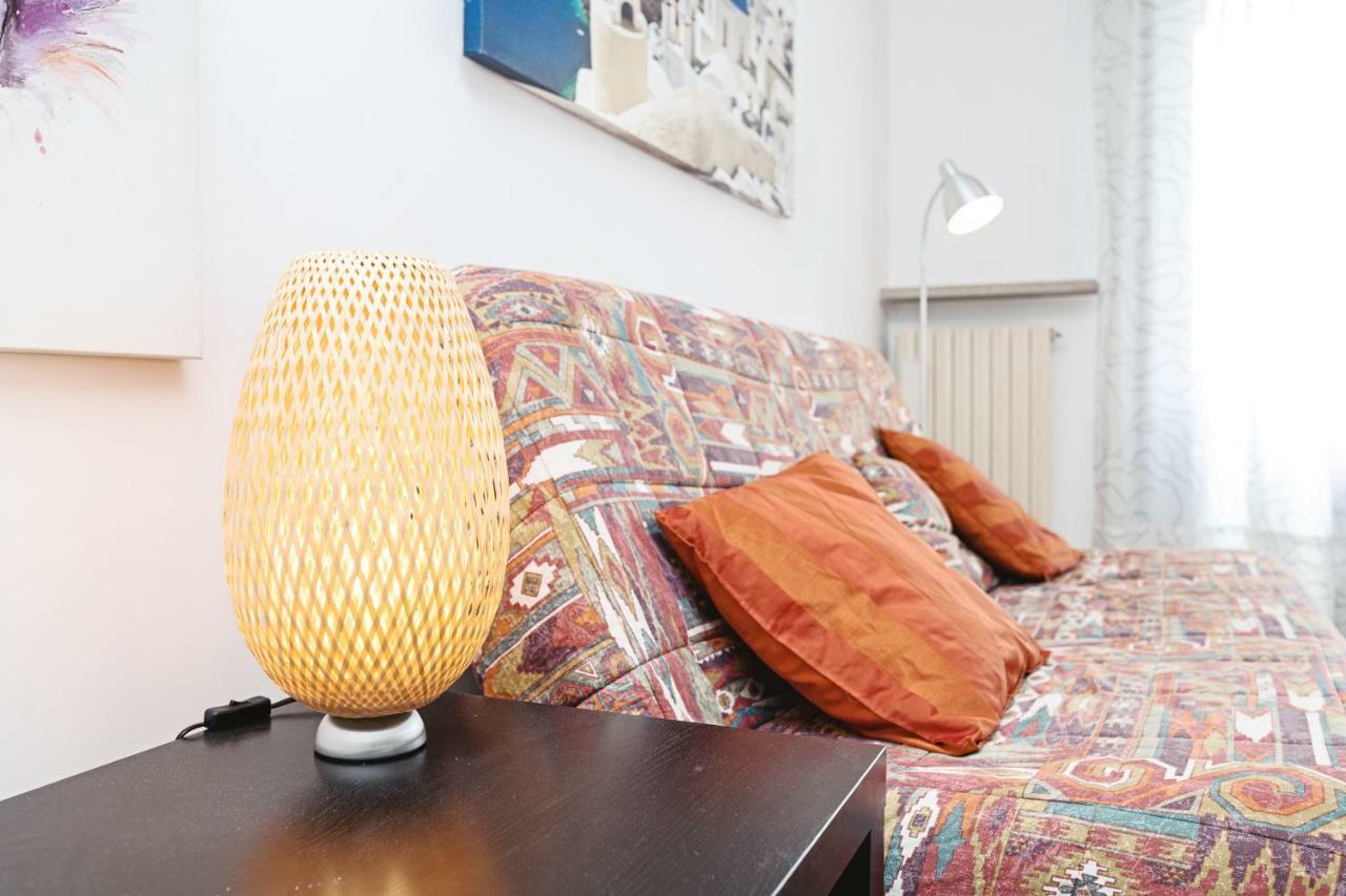 Colourful Flat Borgo Roma Apartment Verona Exterior foto