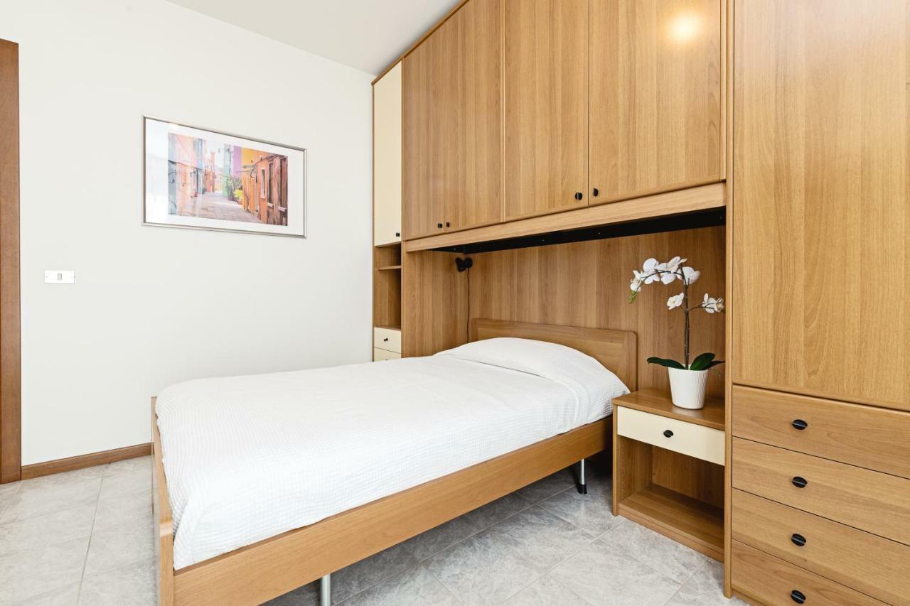 Colourful Flat Borgo Roma Apartment Verona Exterior foto