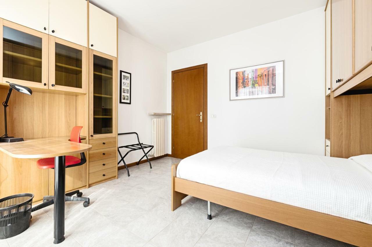 Colourful Flat Borgo Roma Apartment Verona Exterior foto
