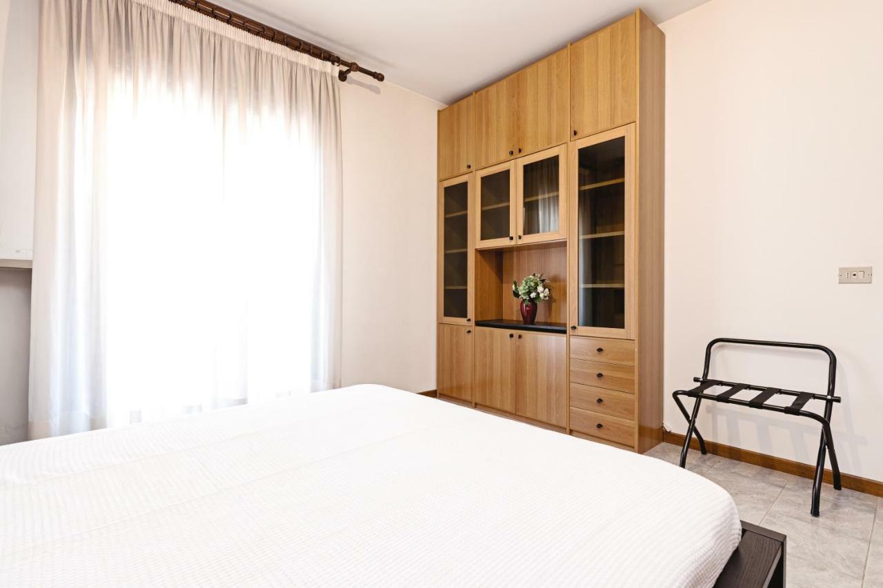 Colourful Flat Borgo Roma Apartment Verona Exterior foto