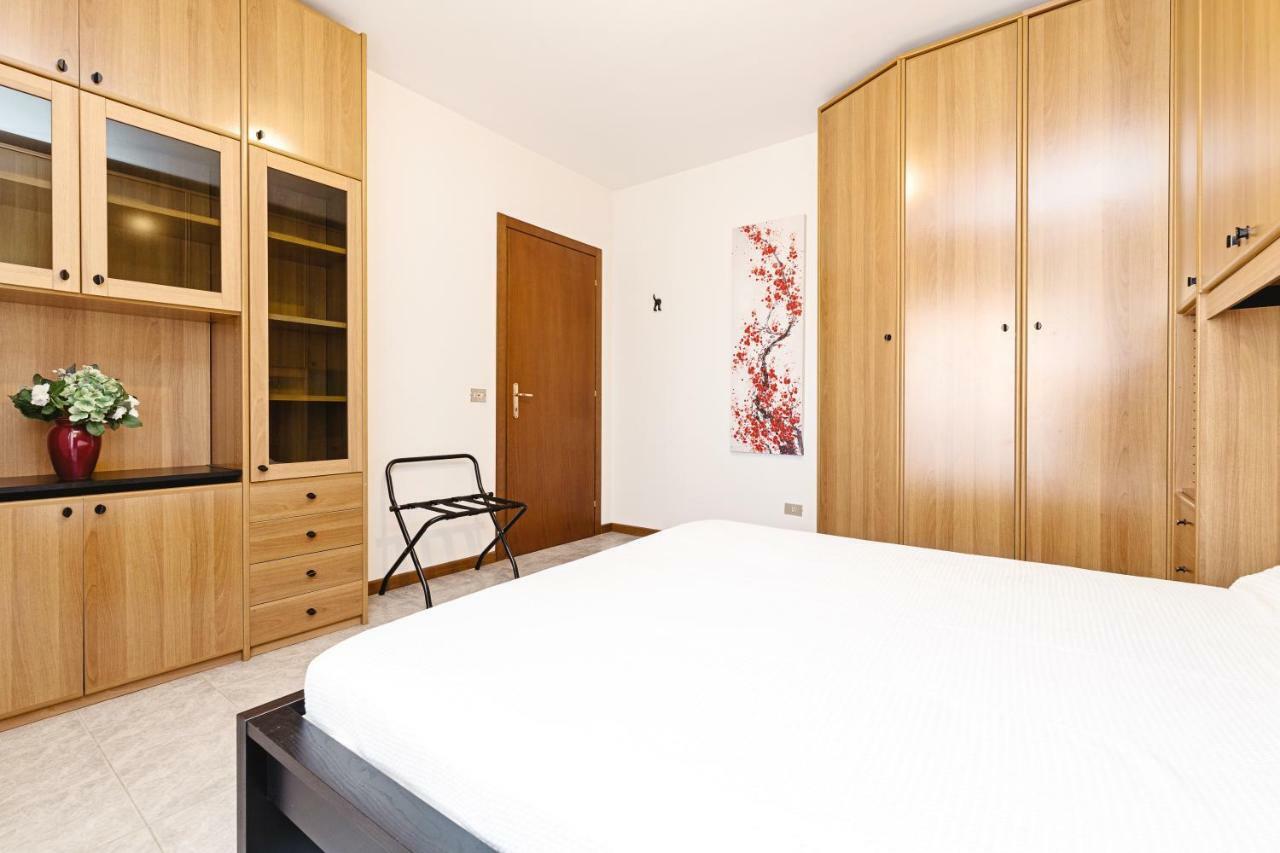 Colourful Flat Borgo Roma Apartment Verona Exterior foto